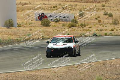 media/May-31-2025-CalClub SCCA (Sat) [[2c1a04e1ee]]/Qualifying/Group 2/Turn 4/